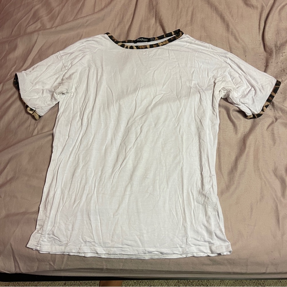 White T with cheetah lining